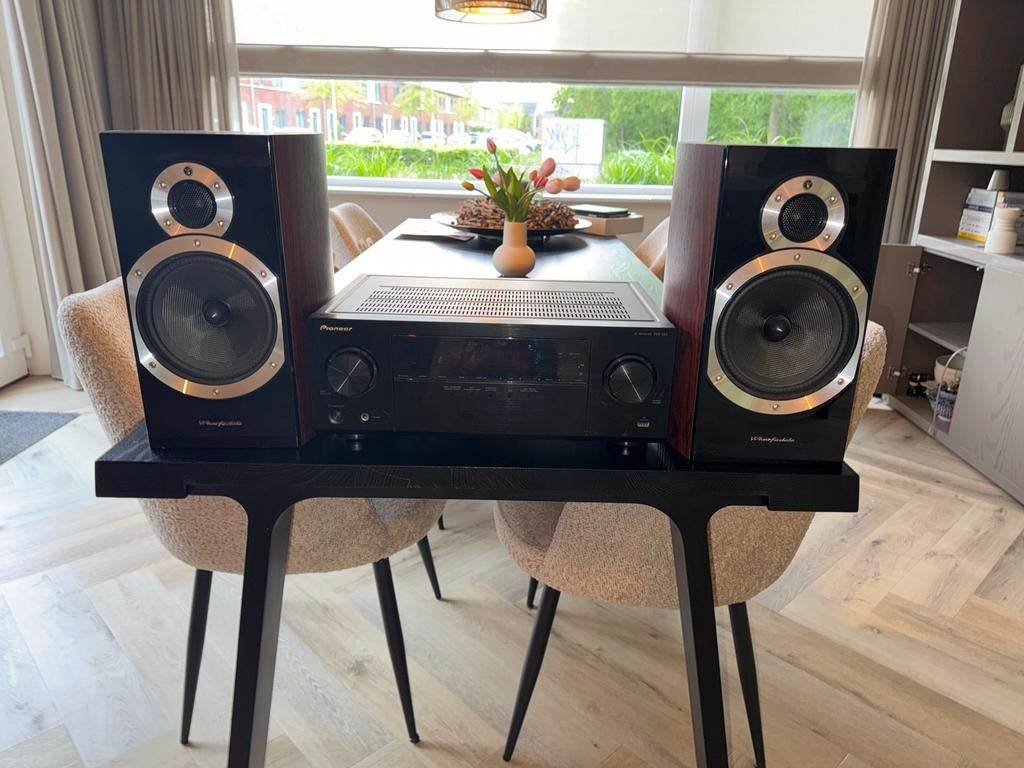 Pioneer  VSX-323 met Wharfedale speakers Diamond 10.2, Audio, Tv en Foto, Luidsprekers, Ophalen, Gebruikt, Front, Rear of Stereo speakers