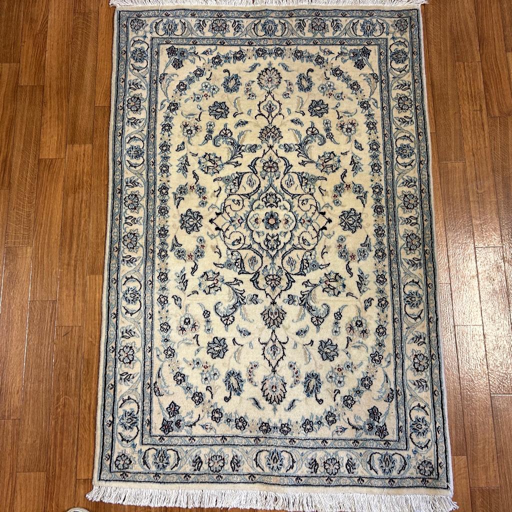 Trendy Origineel Perzisch tapijt - Wol met zijde 146 x 94cm, TTM Wonen, Meubels – (Perzische) Tapijten en Woonaccessoires, 100 tot 150 cm