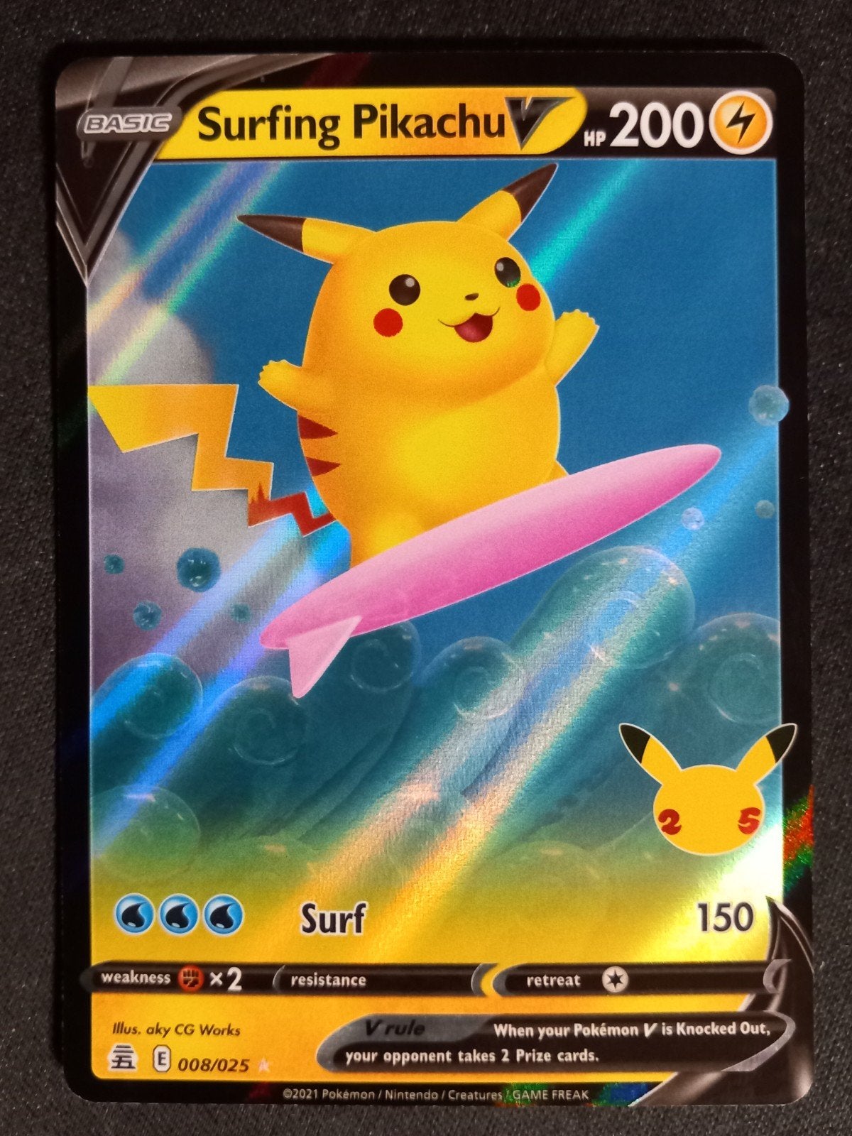 Pokemon Surfing Pikachu V 008/025 Celebrations Ultra Rare NM, Verzenden