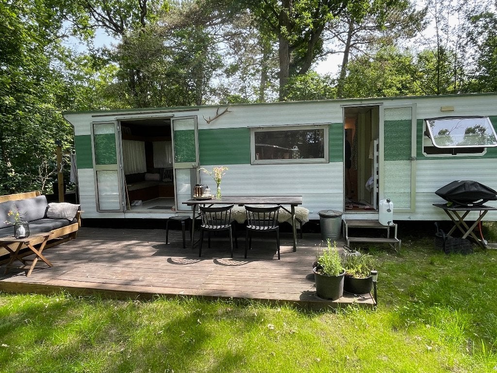 Sfeervolle caravan te huur camping Bakkum