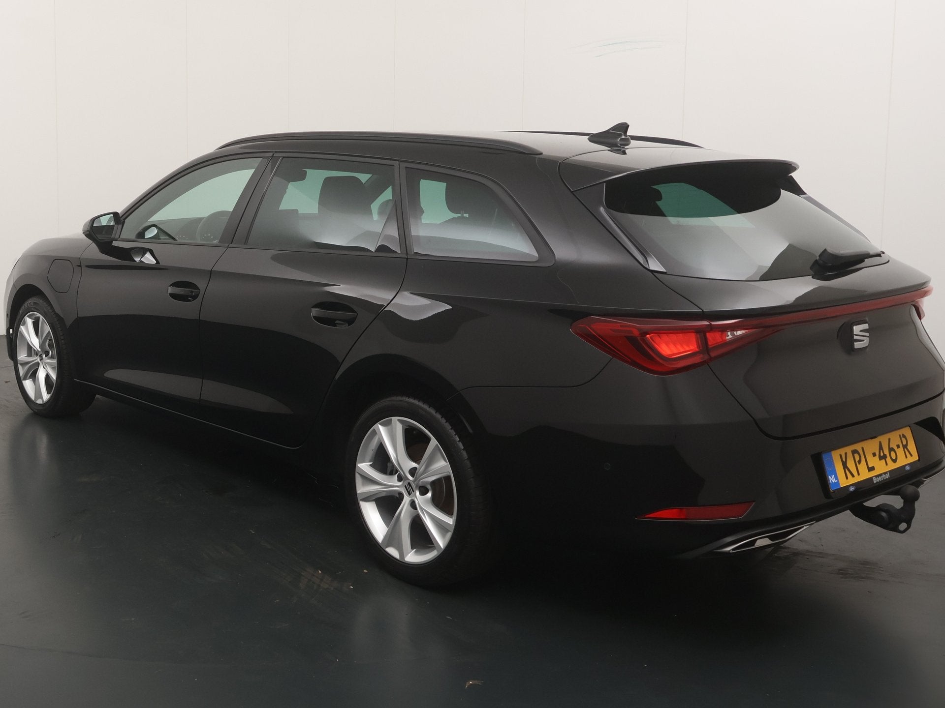 SEAT Leon Sportstourer 1.5 TSI e-Hybrid 204pk FR Business |, 12 maanden, Stof, 4 cilinders, Plug-in hybride