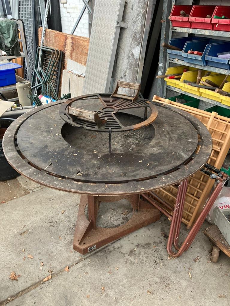 Diverse verzameling antieke en vintage items, Ophalen