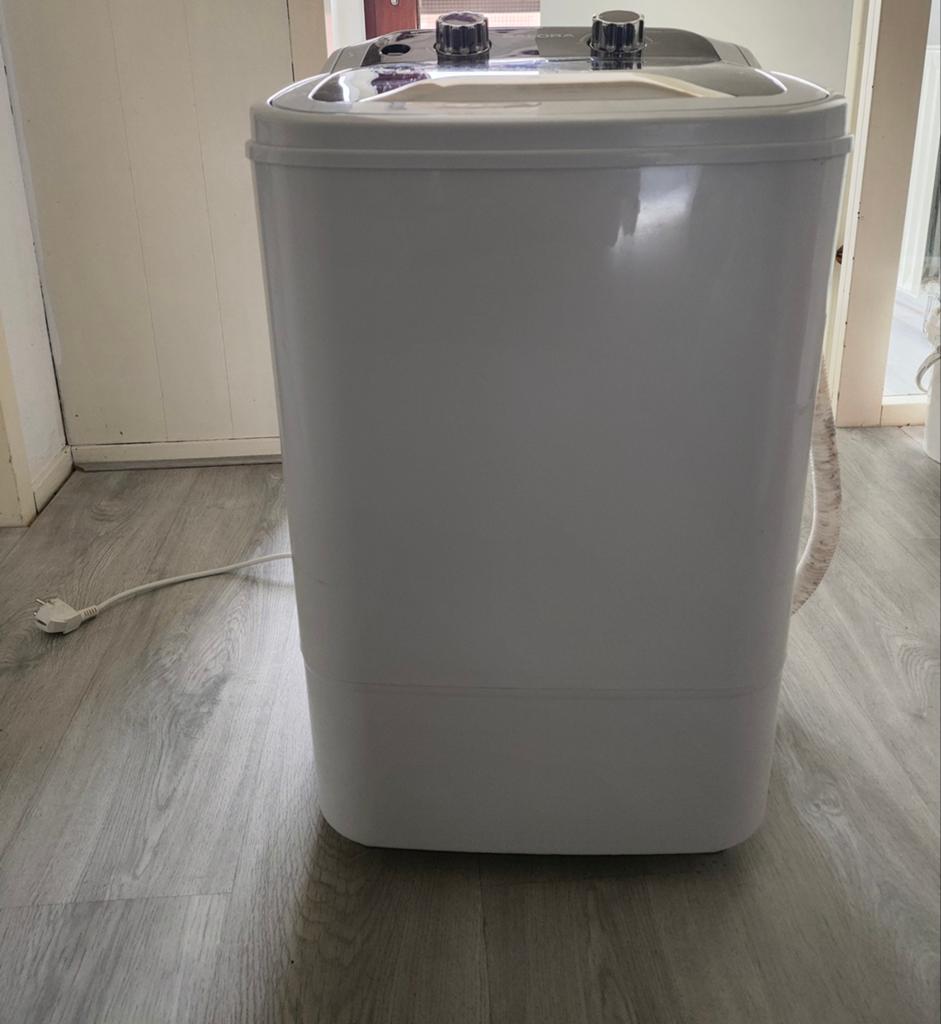 Camping wasmachine van het merk Salora, Minder dan 4 kg, Ophalen of Verzenden, 1200 tot 1600 toeren, Minder dan 85 cm