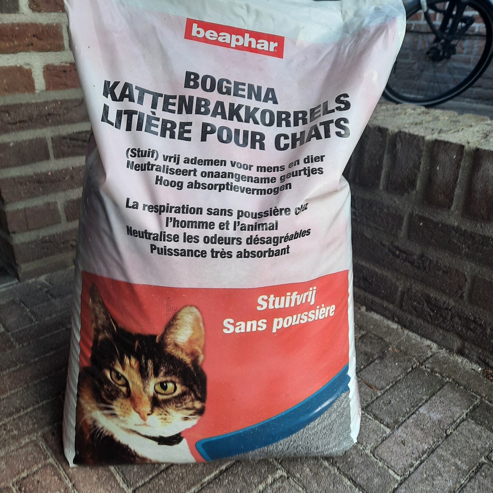 Te koop: net aangebroken zak Beaphar kattenbakkorrels, Dieren en Toebehoren, Katten-accessoires, Ophalen, Zo goed als nieuw