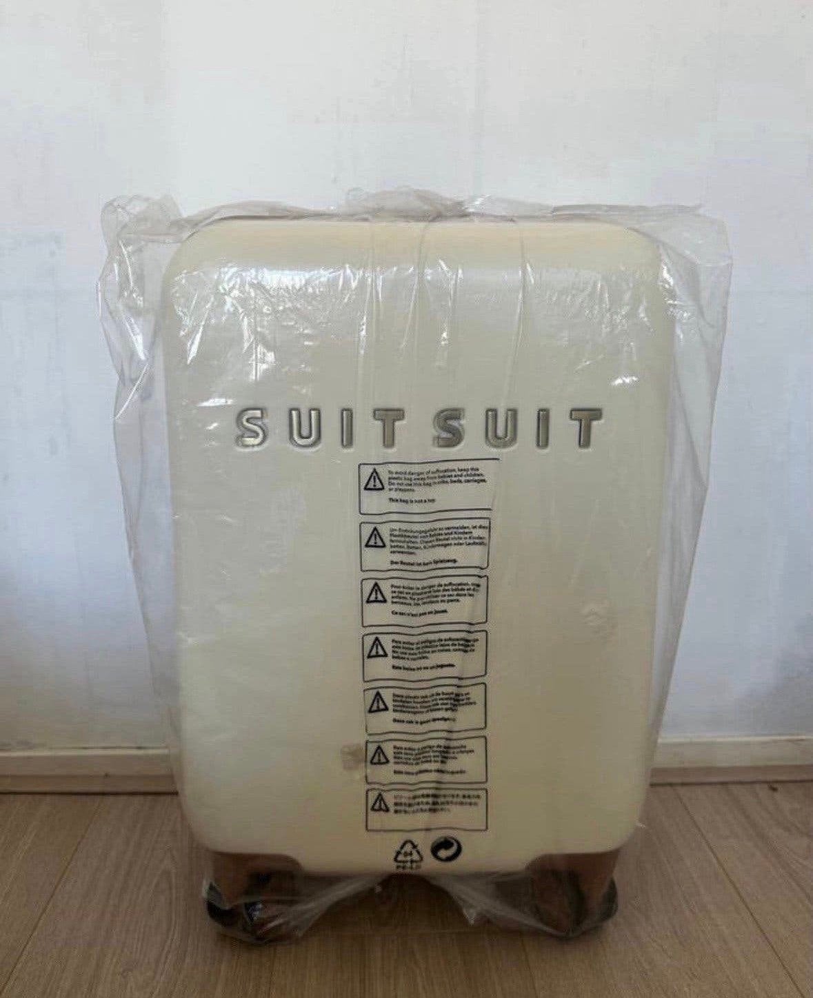SUITSUIT koffer 55cm Antique White inc label en beschermhoes, Ophalen, Nieuw, Hard kunststof, 50 tot 60 cm
