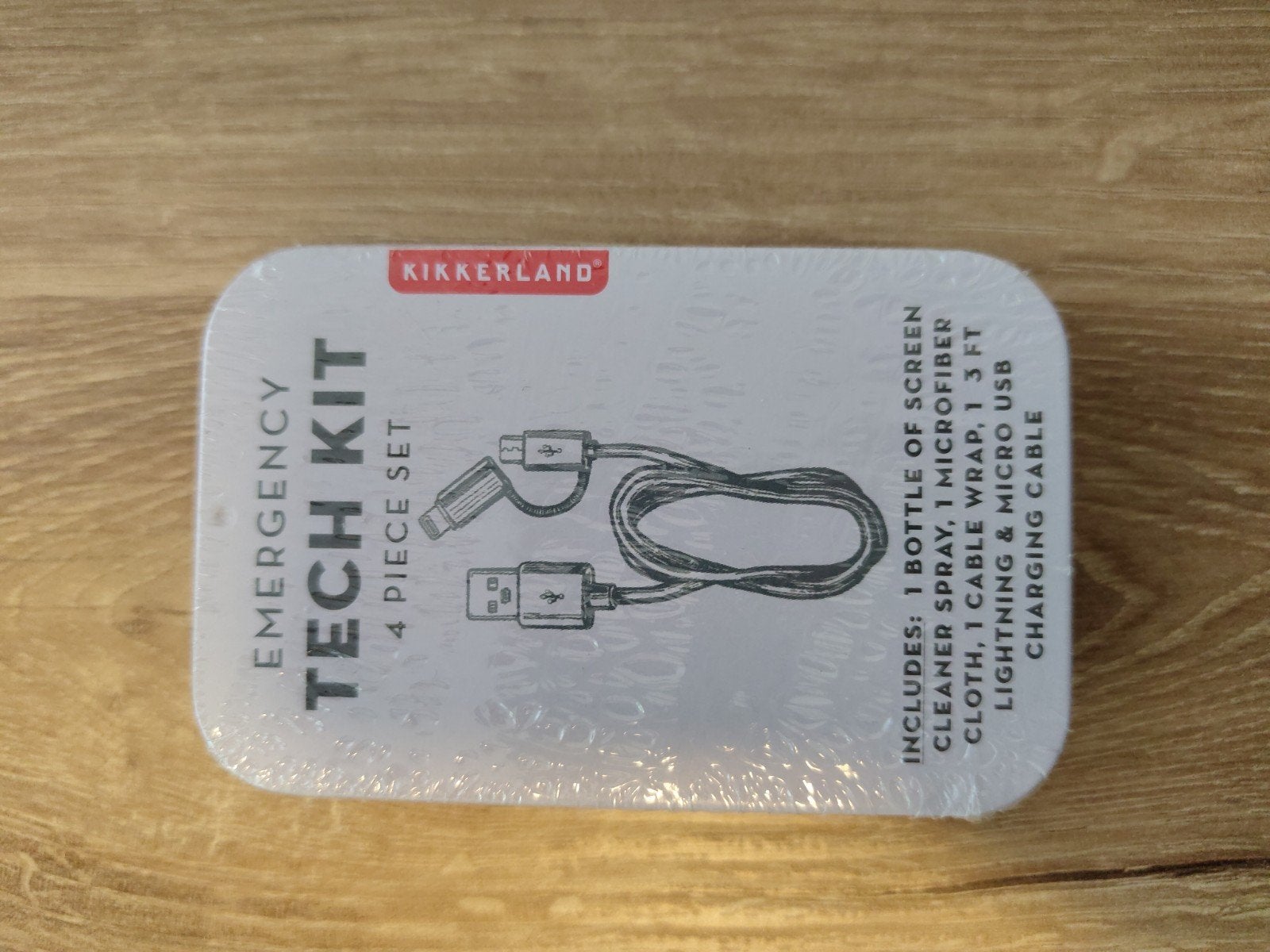 Kikkerland Emergency Tech Kit - 4-delige set, Ophalen of Verzenden, Nieuw, Overige typen, Universeel