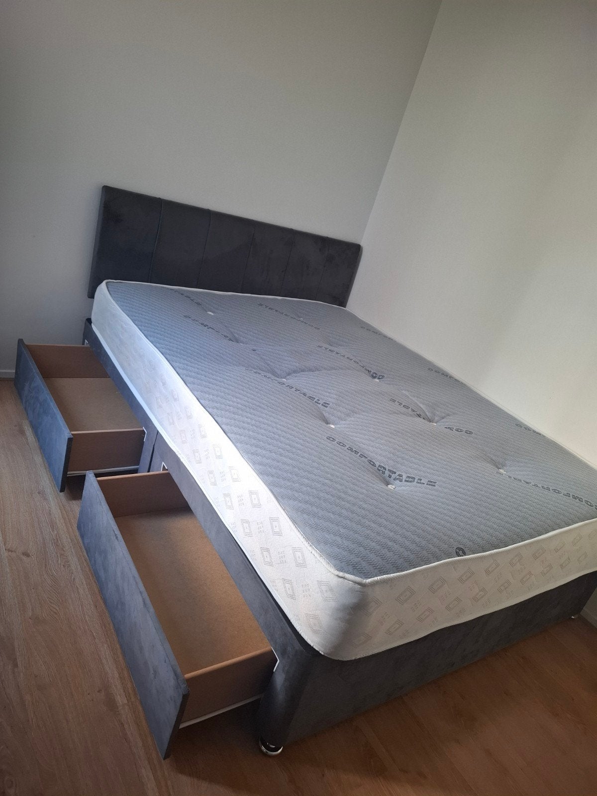 Tweepersoons bedframe en matras 160x200, Huis en Inrichting, Ophalen, Gebruikt, Tweepersoons, 200 cm