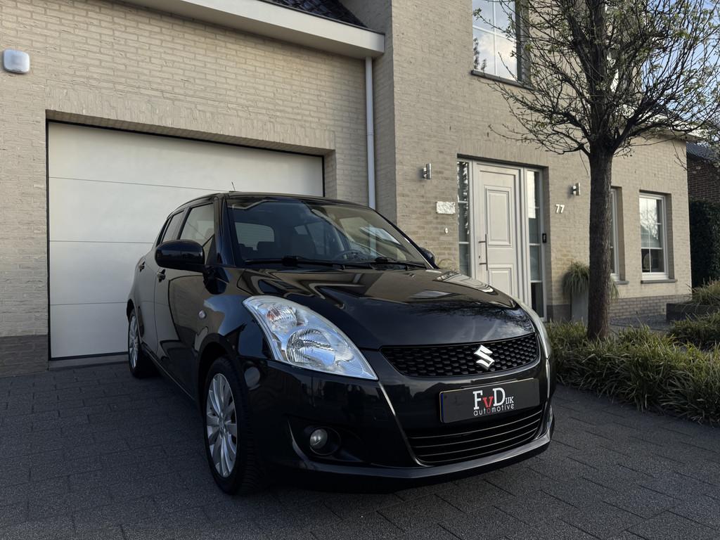 Suzuki Swift 1.2 Exclusive Schuifdak Navi Keyless Stoelverwa, Voorwielaandrijving, Stof, Gebruikt, 4 cilinders