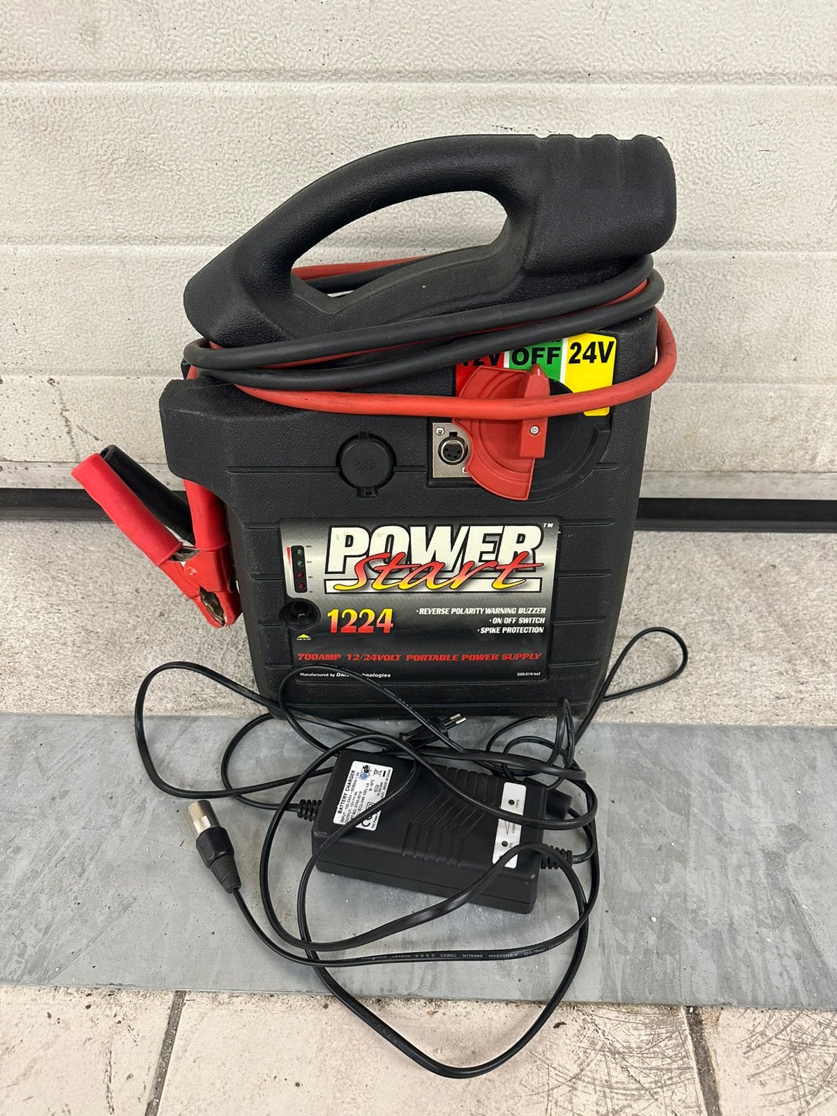 Powerstart 1224 Jumpstarter Startbooster 12/24 V zgan, Auto diversen, Jumpstarters, Ophalen, Zo goed als nieuw