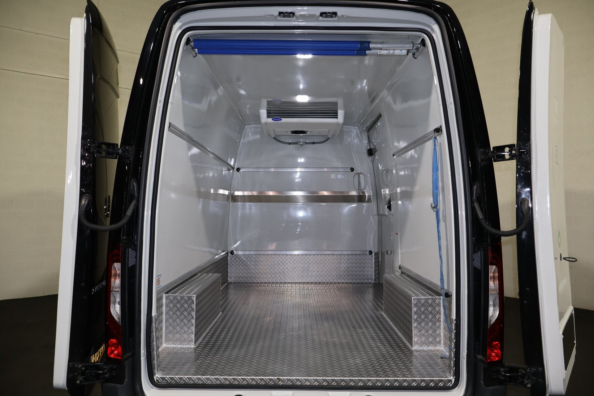 Mercedes-Benz Sprinter 317 CDI L2 H2 Koelwagen Vrieswagen Da, Automaat, Gebruikt, 4 cilinders, 2000 kg