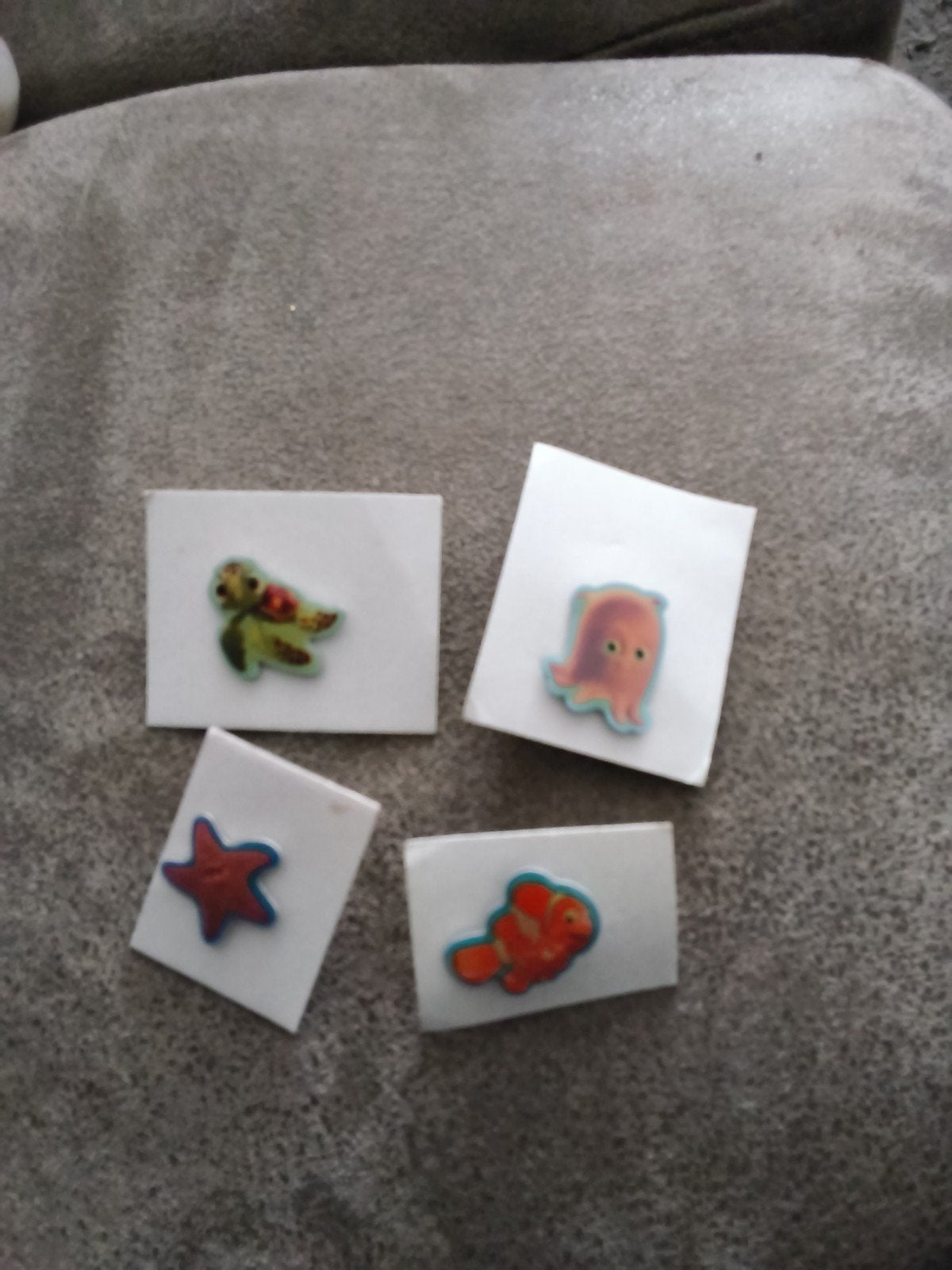 Finding Nemo pins - set van 4, Verzamelen, Ophalen of Verzenden, Zo goed als nieuw, Figuurtje, Speldje of Pin