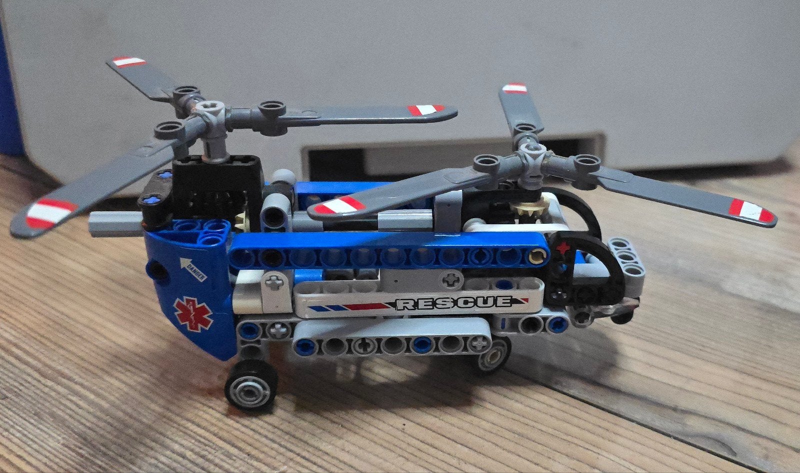 LEGO Technic 42020 Reddingshelikopter, Lego, Ophalen of Verzenden, Zo goed als nieuw, Technic