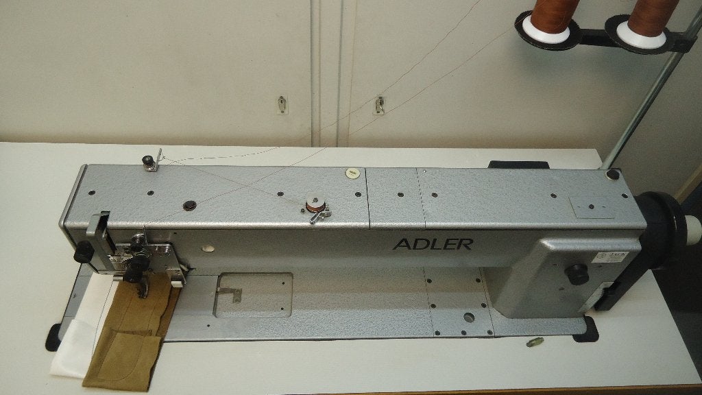 Industrie Machine Adler 3 Voudig Transport lange arm 65cm, Overige merken, Gebruikt, Ophalen of Verzenden, Naaimachine