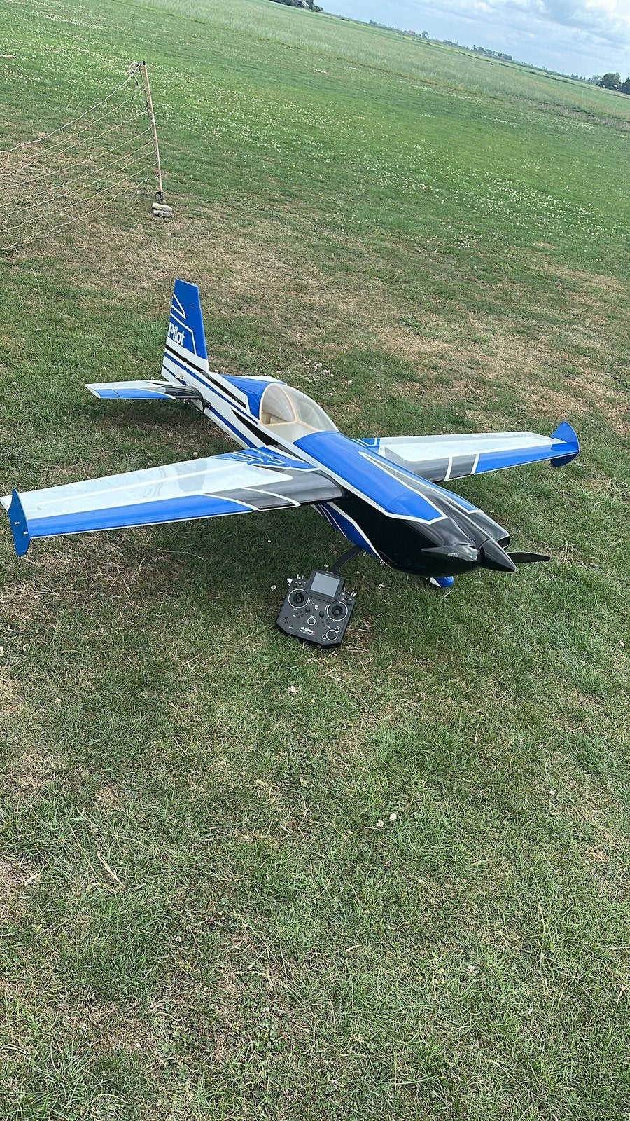 Rc pilot extra 330sc 78 inch, Ophalen, Zo goed als nieuw
