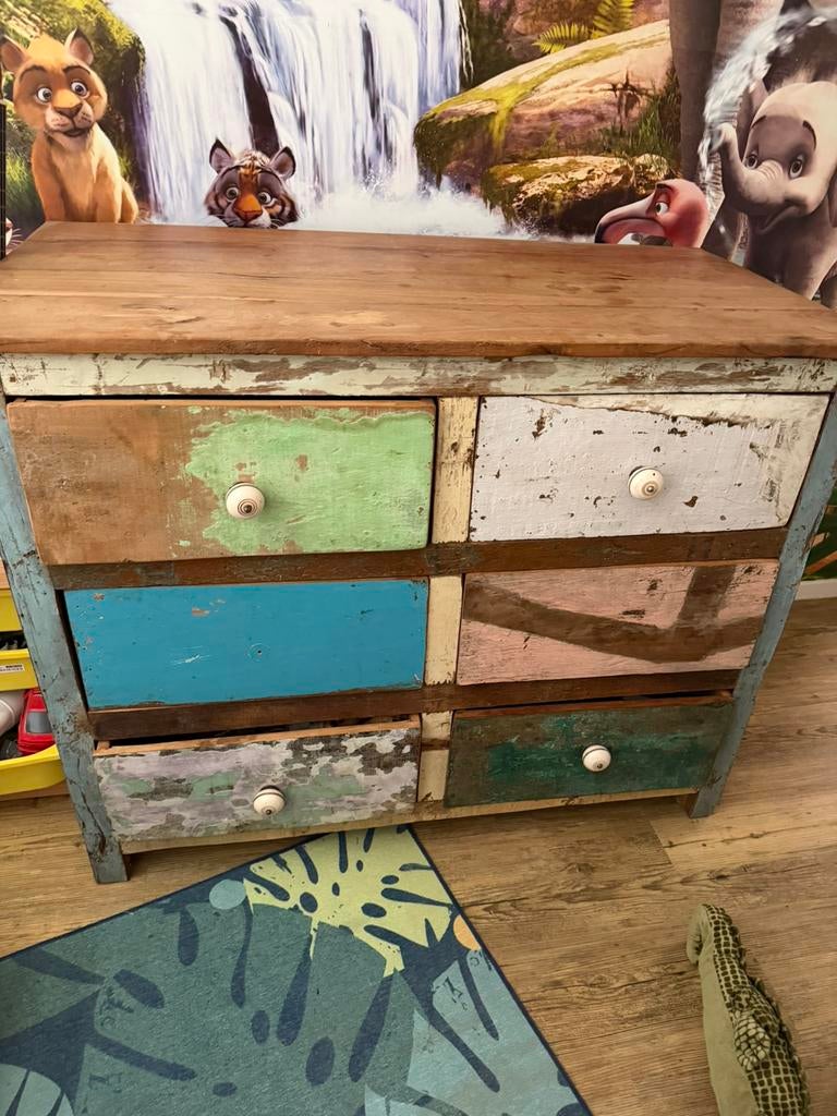 Gekleurd dressoir kinderkamer, Ophalen, 150 tot 200 cm, Zo goed als nieuw, Minder dan 100 cm