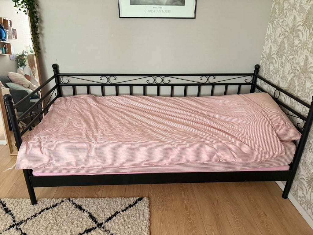 Metalen eenpersoonsbed, Ophalen, Gebruikt, 90 cm, Eenpersoons