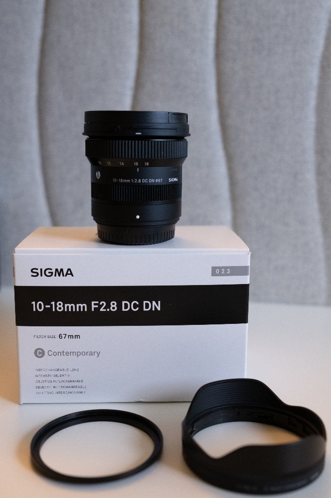 Sigma 10-18mm F2.8 groothoek — Fujifilm X-mount, Ophalen of Verzenden, Zo goed als nieuw, Groothoeklens, Zoom