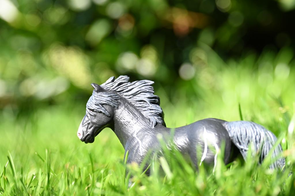 Schleich repaint paard friese merrie, Ophalen of Verzenden, Zo goed als nieuw, Paard, Beeldje of Figuurtje