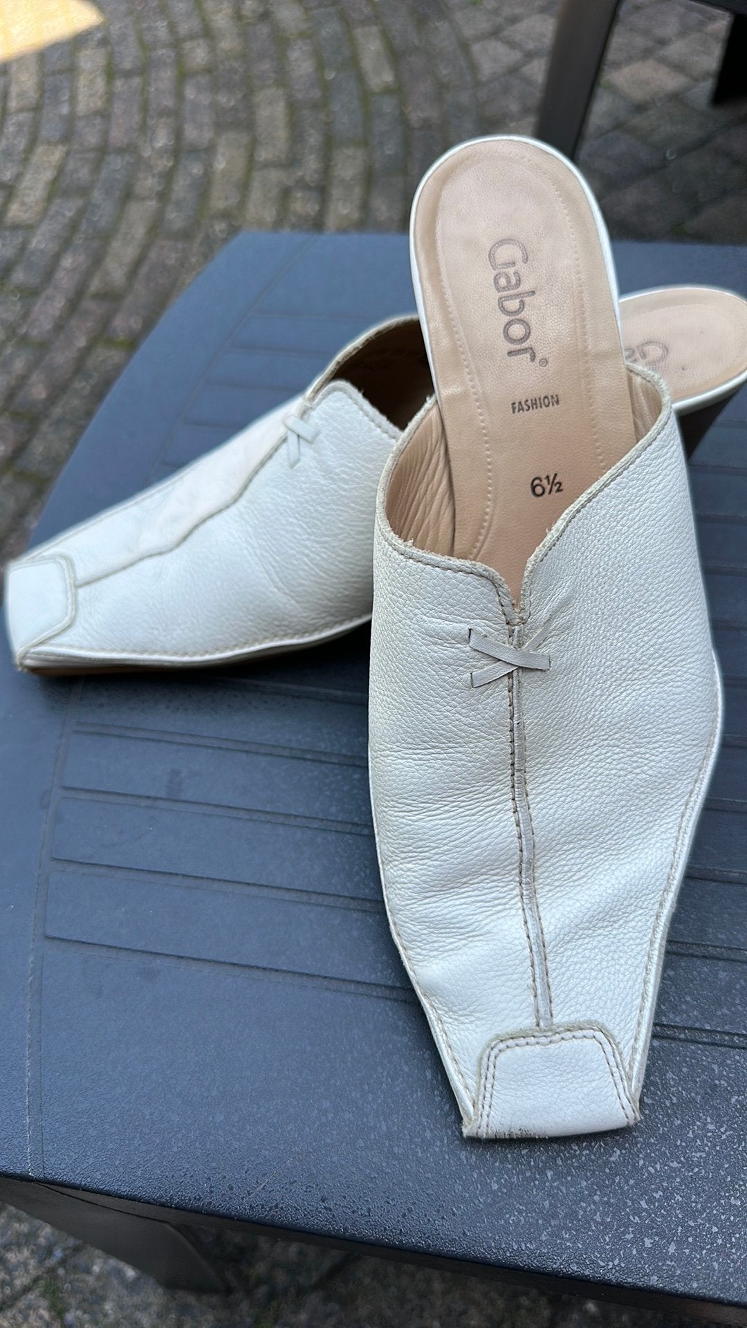 Gabor slippers, Kleding | Dames, Schoenen, Ophalen, Zo goed als nieuw, Beige, Sandalen of Muiltjes
