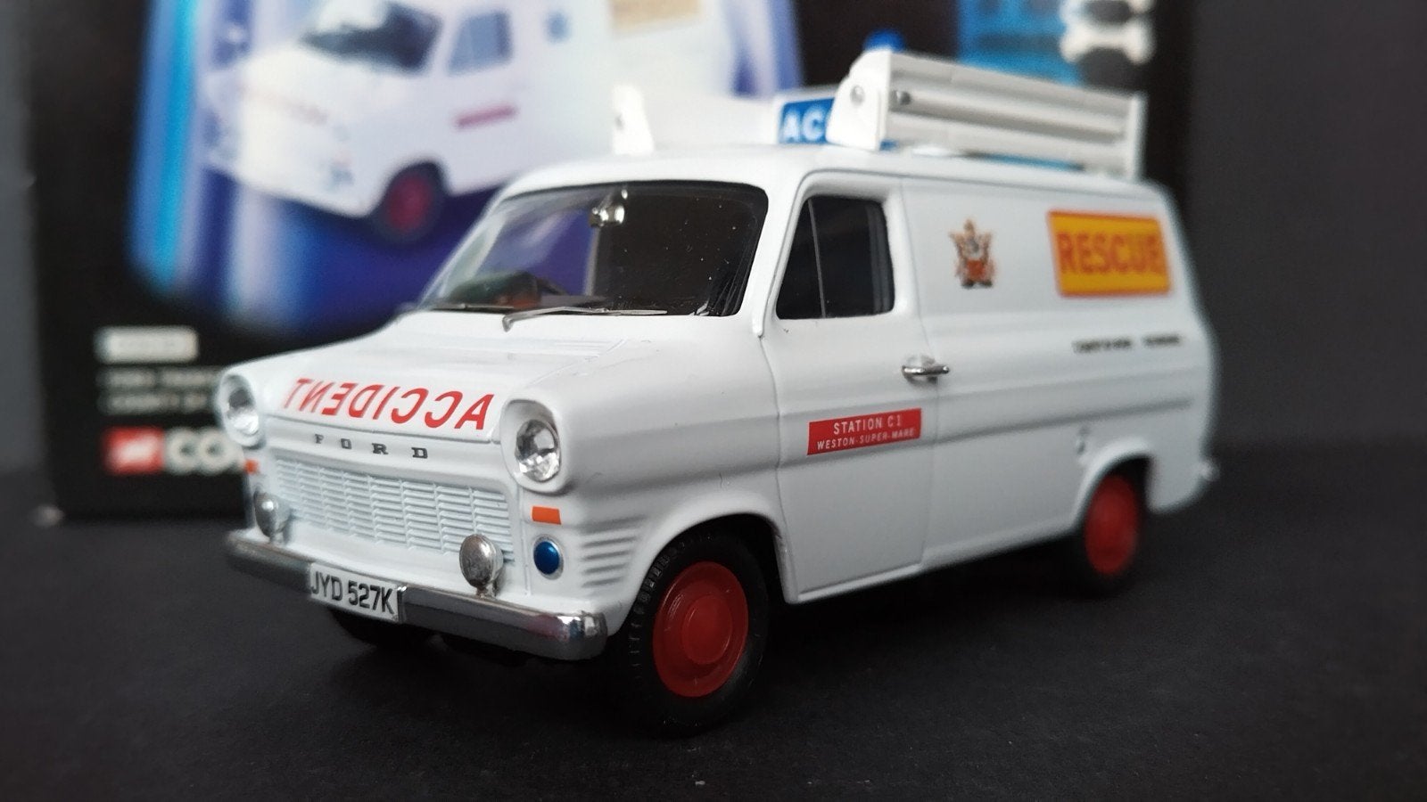 Ford Transit Accident Unit Avon County 1:43 Corgi Pol, Auto, ., Nieuw, .