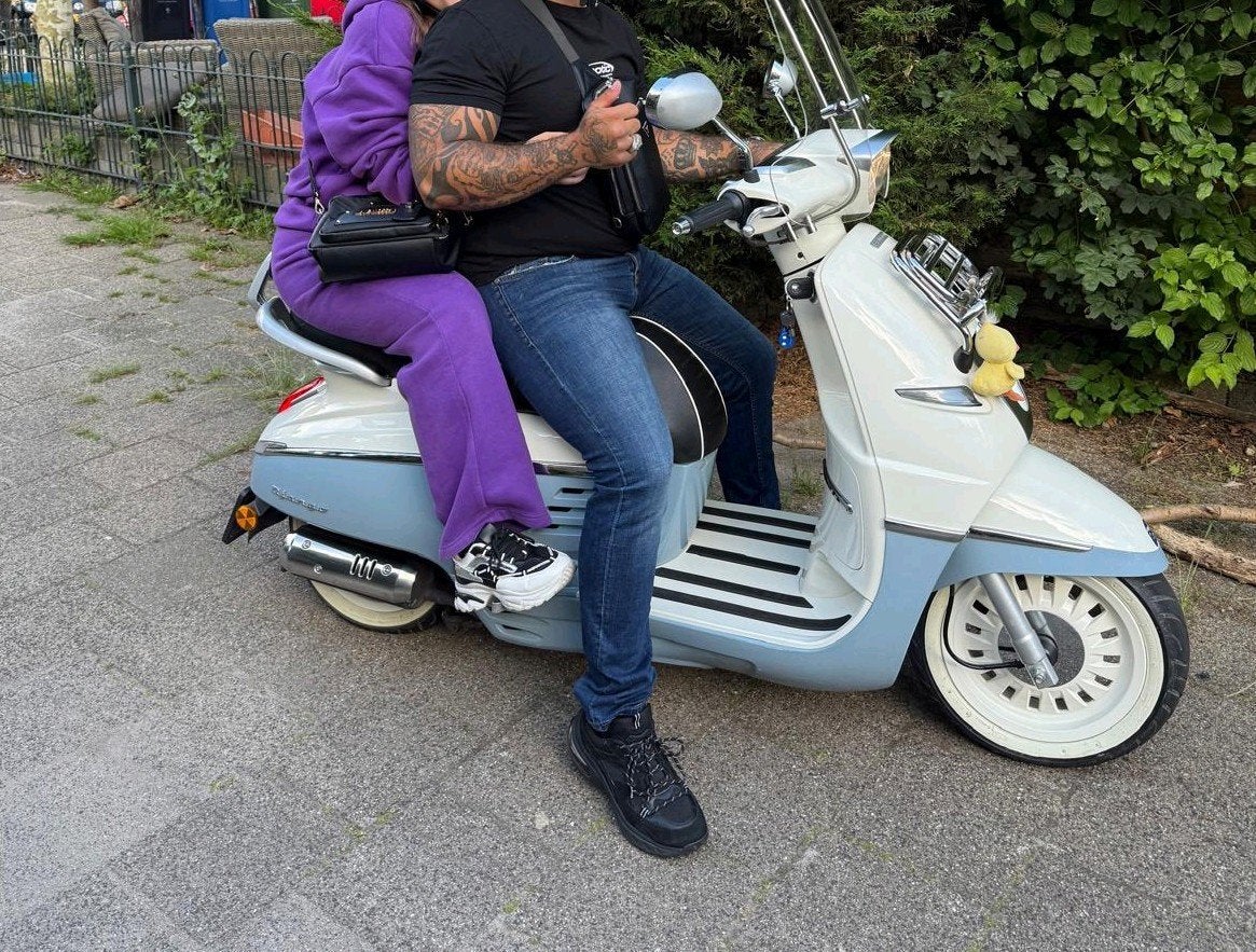 Peugeot django, Fietsen en Brommers, Ophalen, Zo goed als nieuw, Benzine, Peugeot