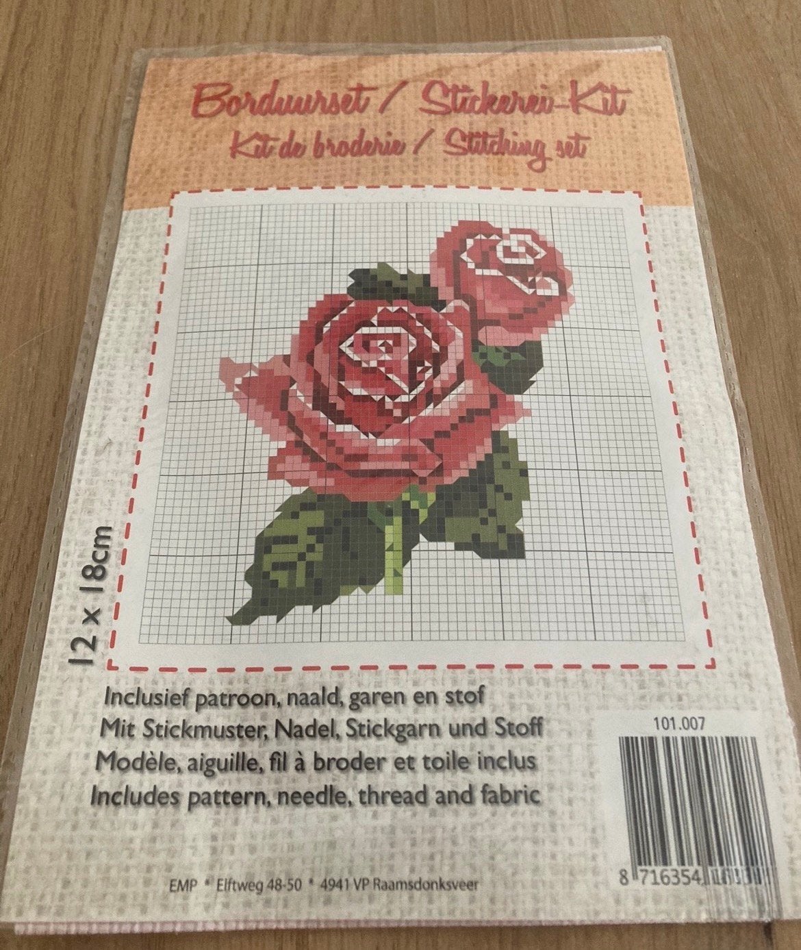Borduurpakket, rode rozen, Ophalen, Nieuw, Handborduren, Borduurpakket