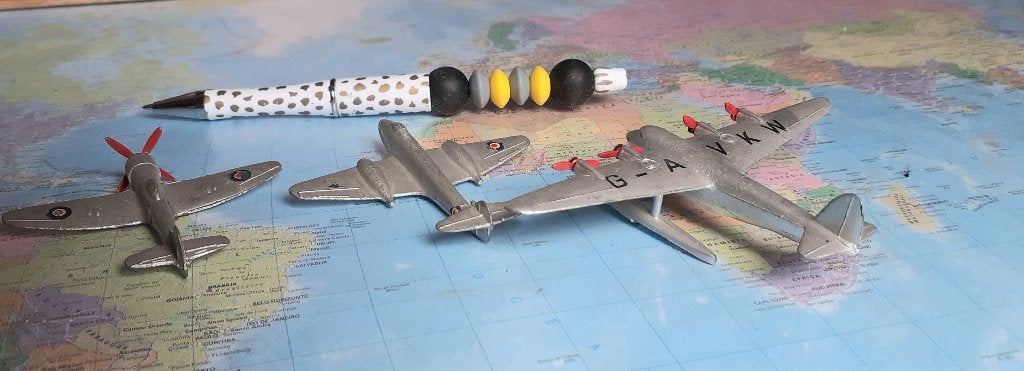 Drie vliegtuigjes Dinky Toys  Seaplane, Meteor  Tempest II, Verzenden, Zo goed als nieuw, Overige typen, Overige merken