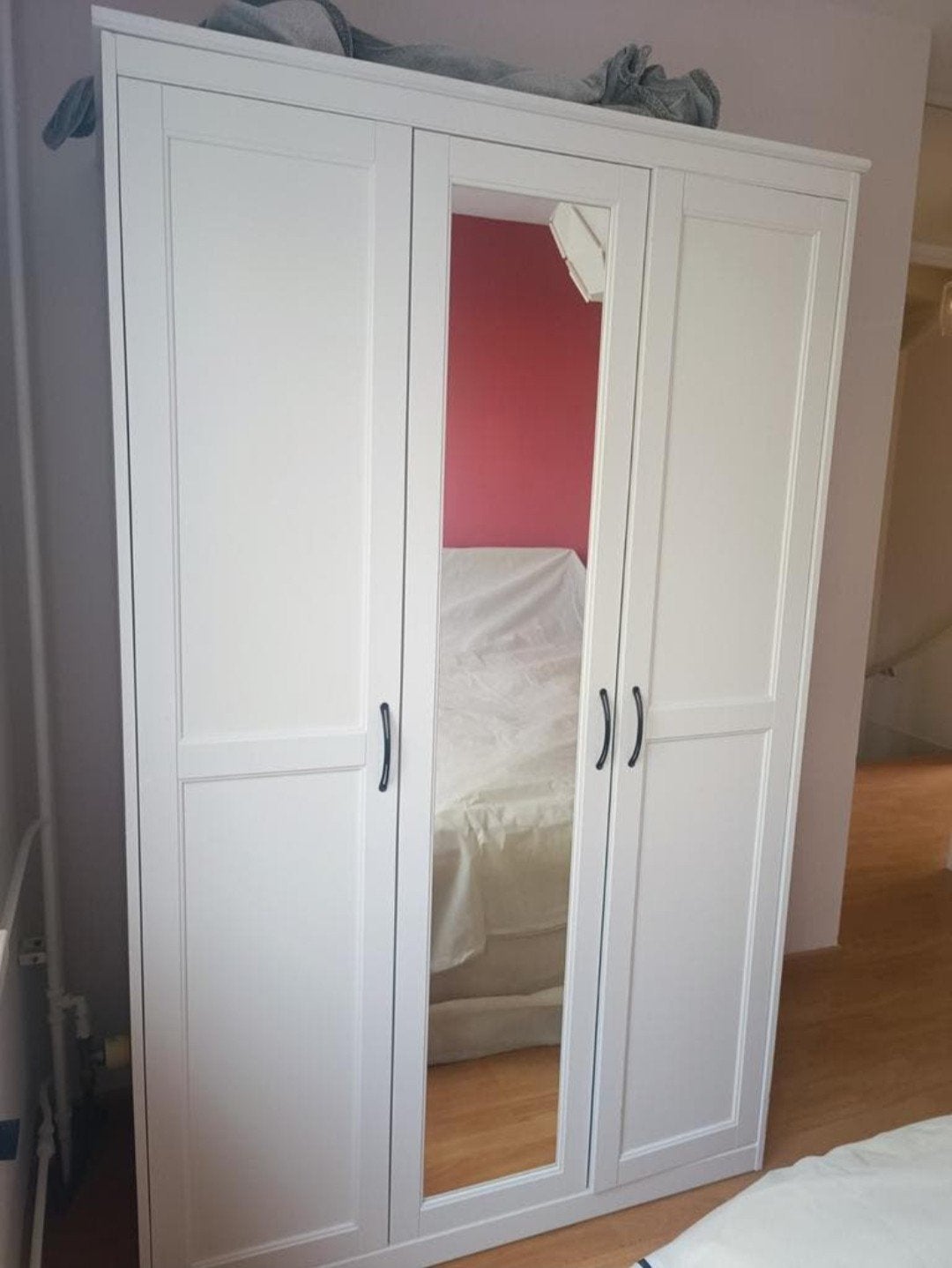 Witte kledingkast met spiegel 120x60x191 cm, Huis en Inrichting, Ophalen, Met deur(en), Gebruikt, 100 tot 150 cm