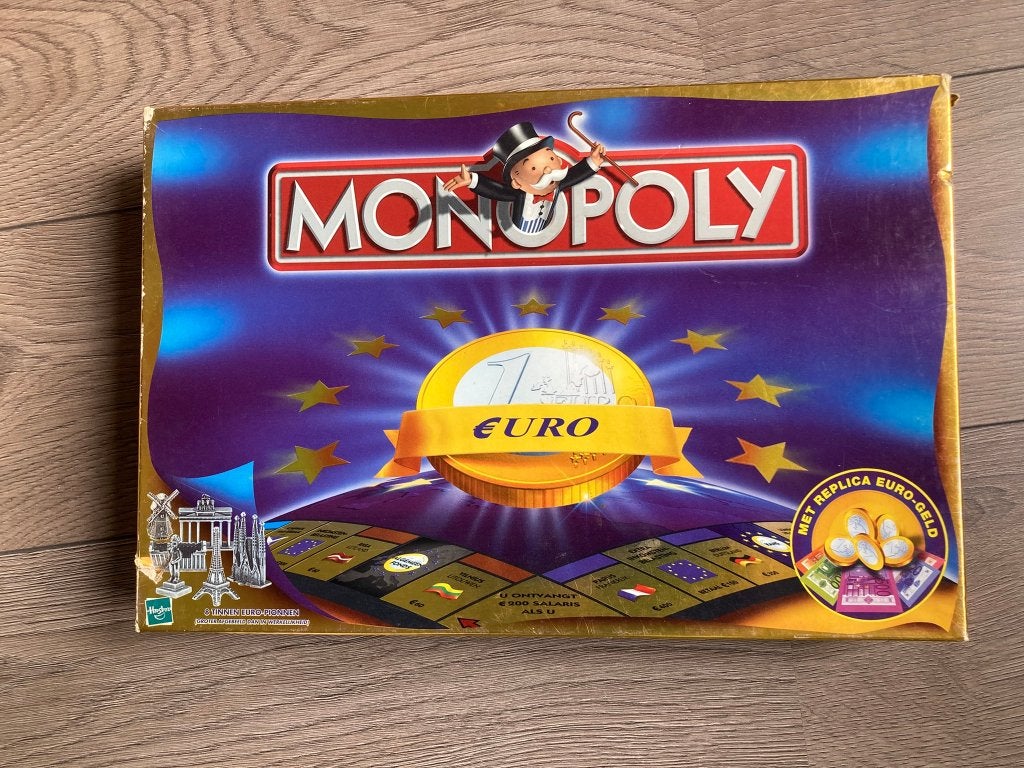 Euro monopoly, Hobby en Vrije tijd, Een of twee spelers, Ophalen, Zo goed als nieuw, Hasbro