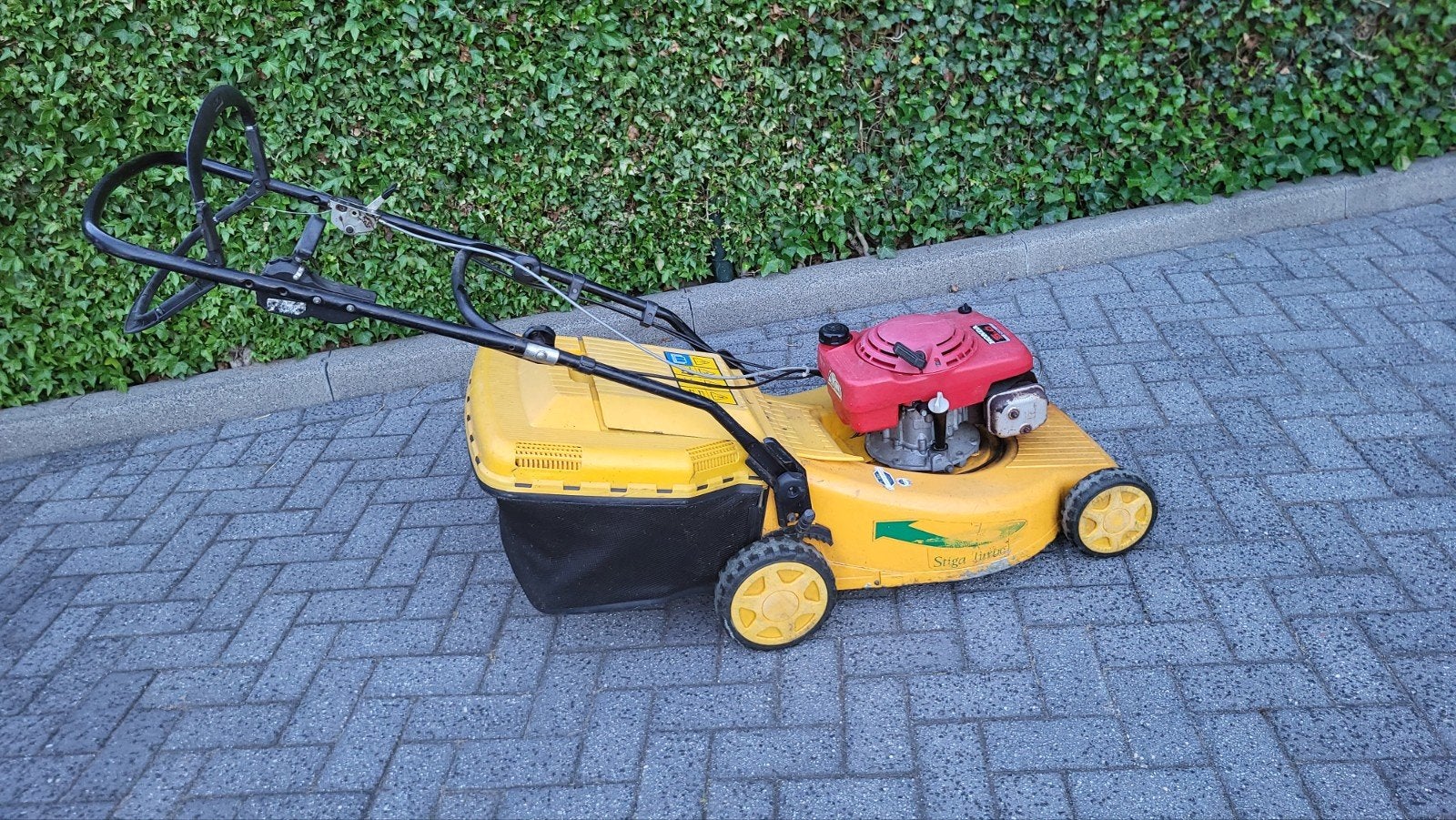 Stiga aangedreven gazonmaaier, Tuin en Terras, Ophalen, Gebruikt, 50 cm of meer