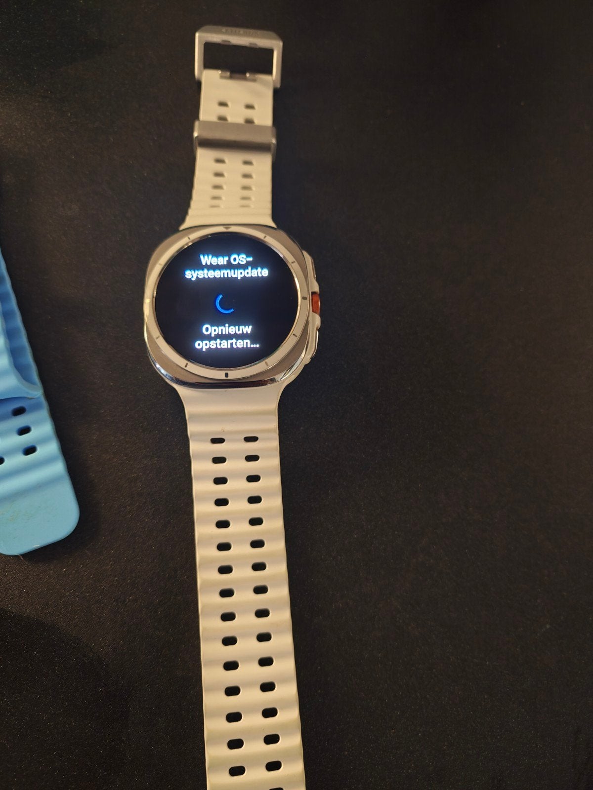 Nieuwstaat : Samsung Watch Ultra 7 LTE met bandjes, Sieraden, Tassen en Uiterlijk, Smartwatches, Ophalen, Zo goed als nieuw, Zwart