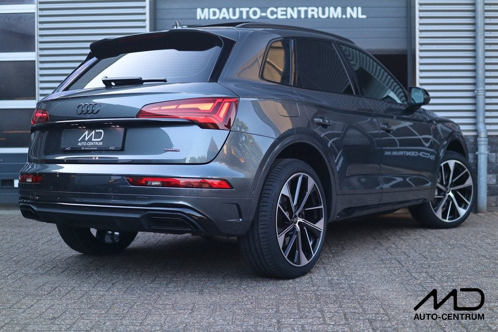 Audi Q5 50 TFSI e 3x S-Line| Pano| 360 camera| 21 inch, Auto's, Automaat, Zwart, 4 cilinders, Leder en Stof