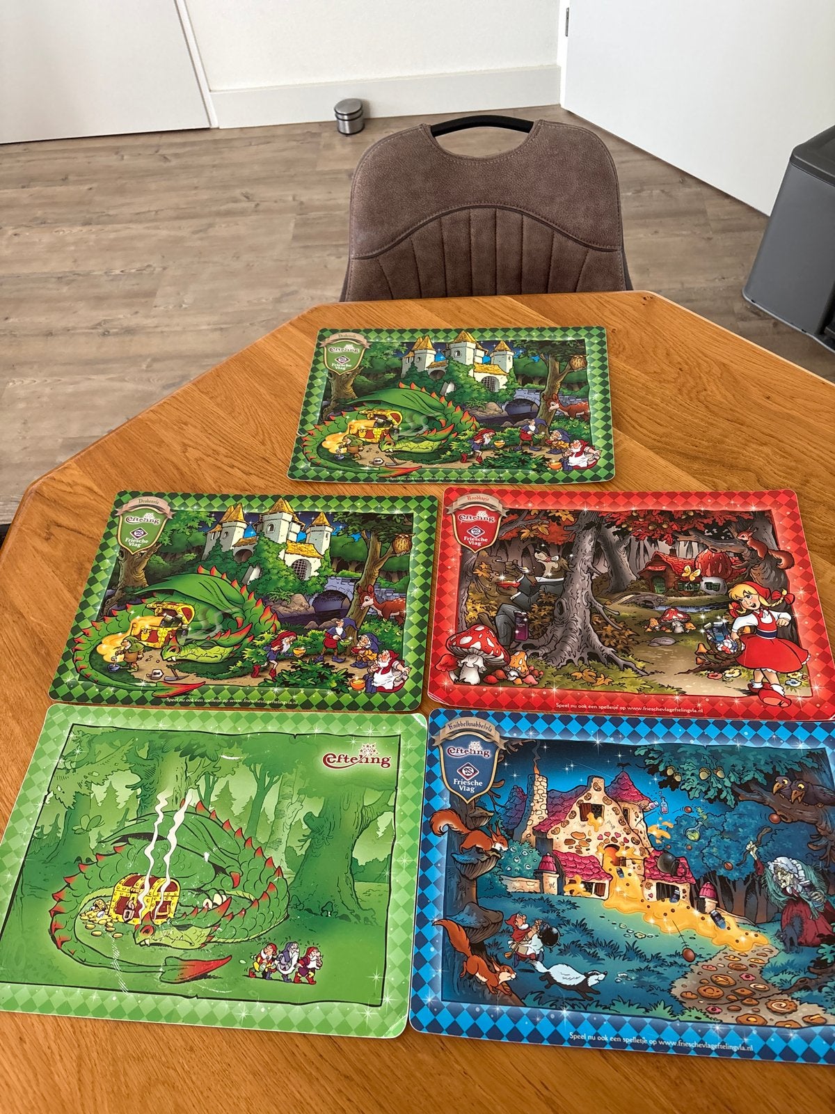 Efteling placemats - 5 stuks, Verzamelen, Ophalen of Verzenden, Gebruikt, Gebruiksvoorwerp