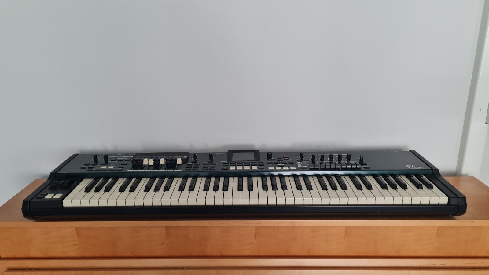 Hammond SK Pro 73 Stage Keyboard incl gigbag zgan, Muziek en Instrumenten, Zo goed als nieuw, Midi-aansluiting, 76 toetsen, Ophalen