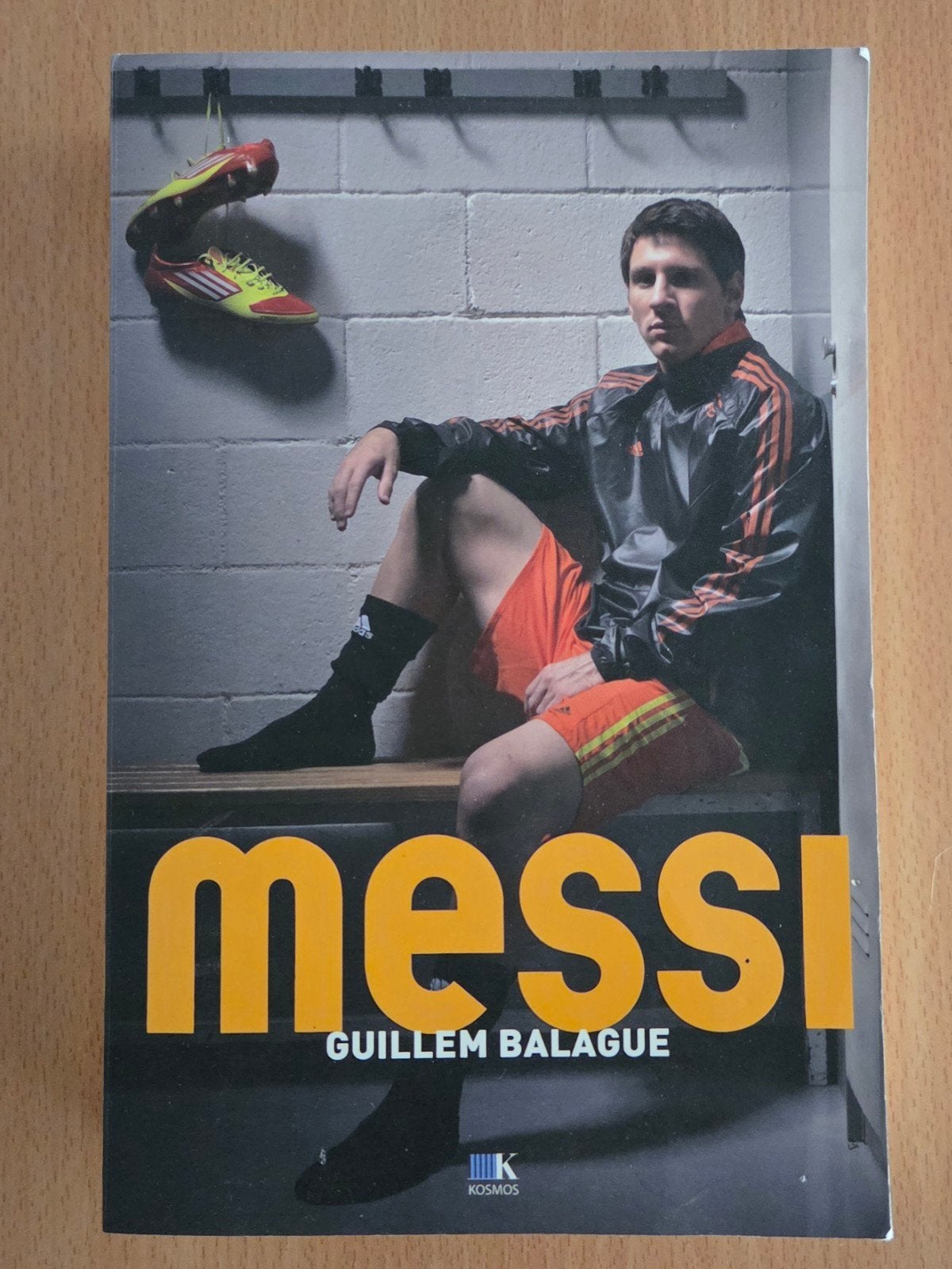 Messi, Ophalen of Verzenden, Zo goed als nieuw, Boek of Tijdschrift