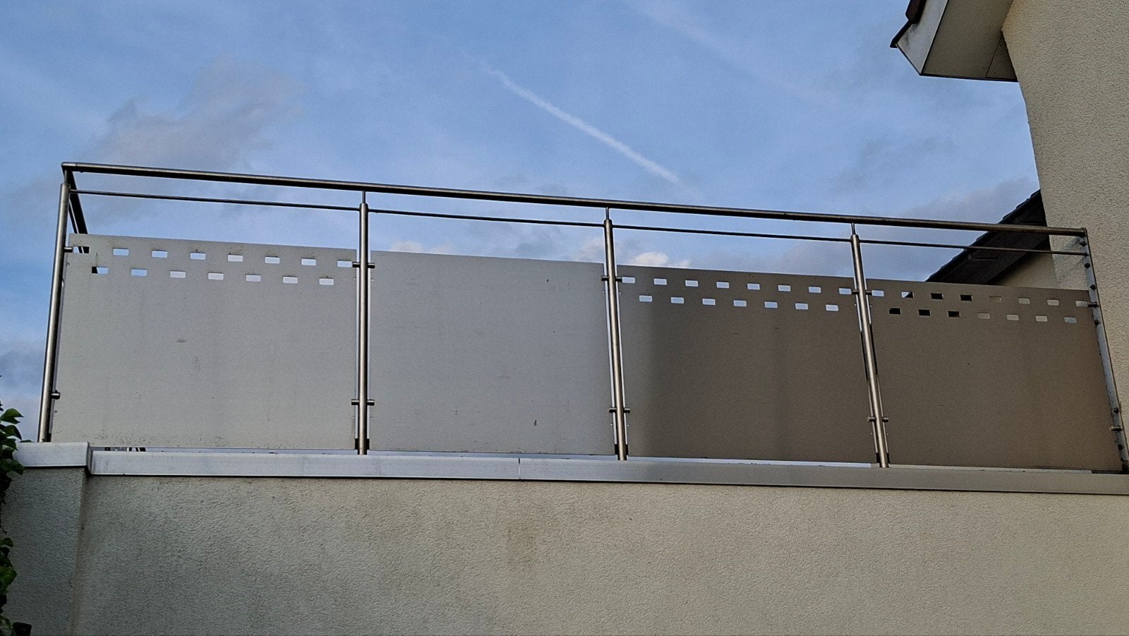 RVS Balustrade met geperforeerde panelen. Balkon reling., Tuin en Terras, Ophalen, Gebruikt, IJzer, Overige typen