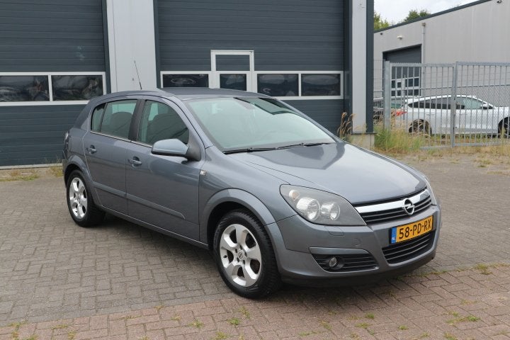 Opel Astra 1.8 Elegance (bj 2004, automaat), Auto's, Opel, Startonderbreker, Gebruikt, Zwart, 4 cilinders