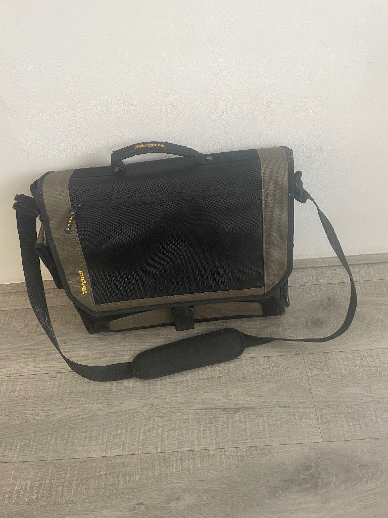 Labtop tas, 17 inch of meer, Nieuw, Ophalen of Verzenden, Waterdicht