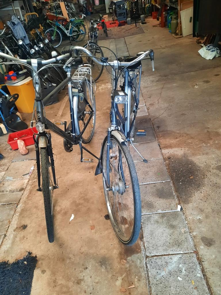 2 fietsen dames en heren  batavus  28 inch  ophalen, Fietsen en Brommers, Ophalen of Verzenden, Gebruikt