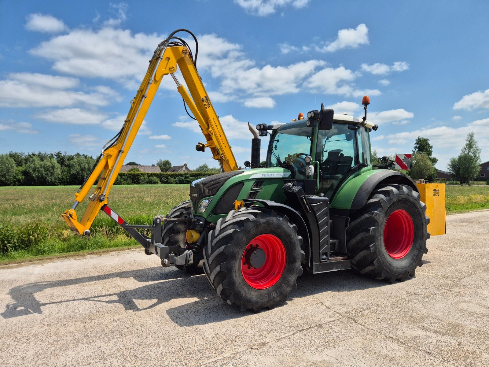 Fendt 716 SCR met Herder Grenadier MBK513 S maaiarm, Ophalen of Verzenden