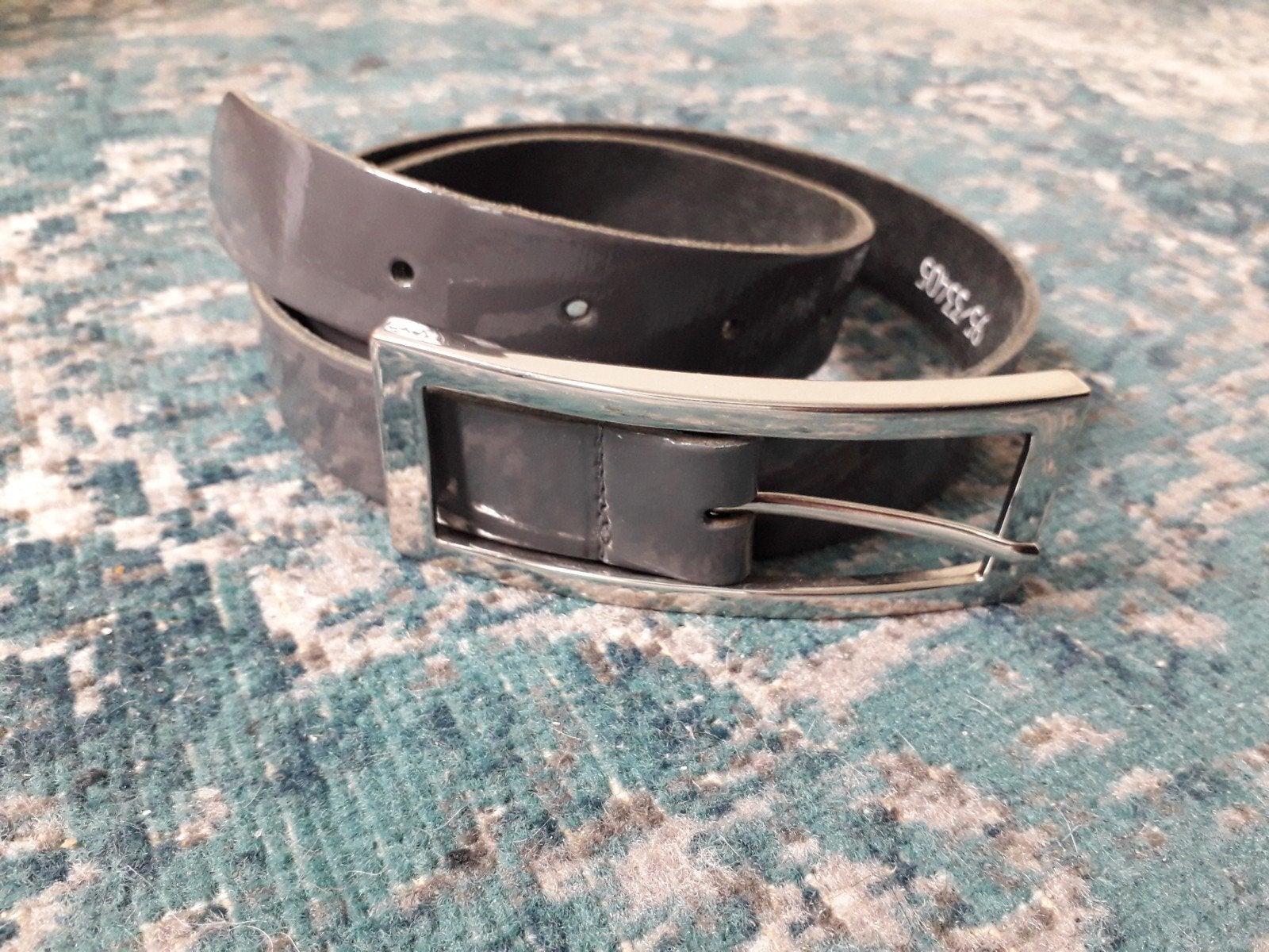 Lak riem grijs dames 95cm, Kleding | Dames, Overige kleuren, 90 tot 100 cm, Heupriem, Ophalen of Verzenden
