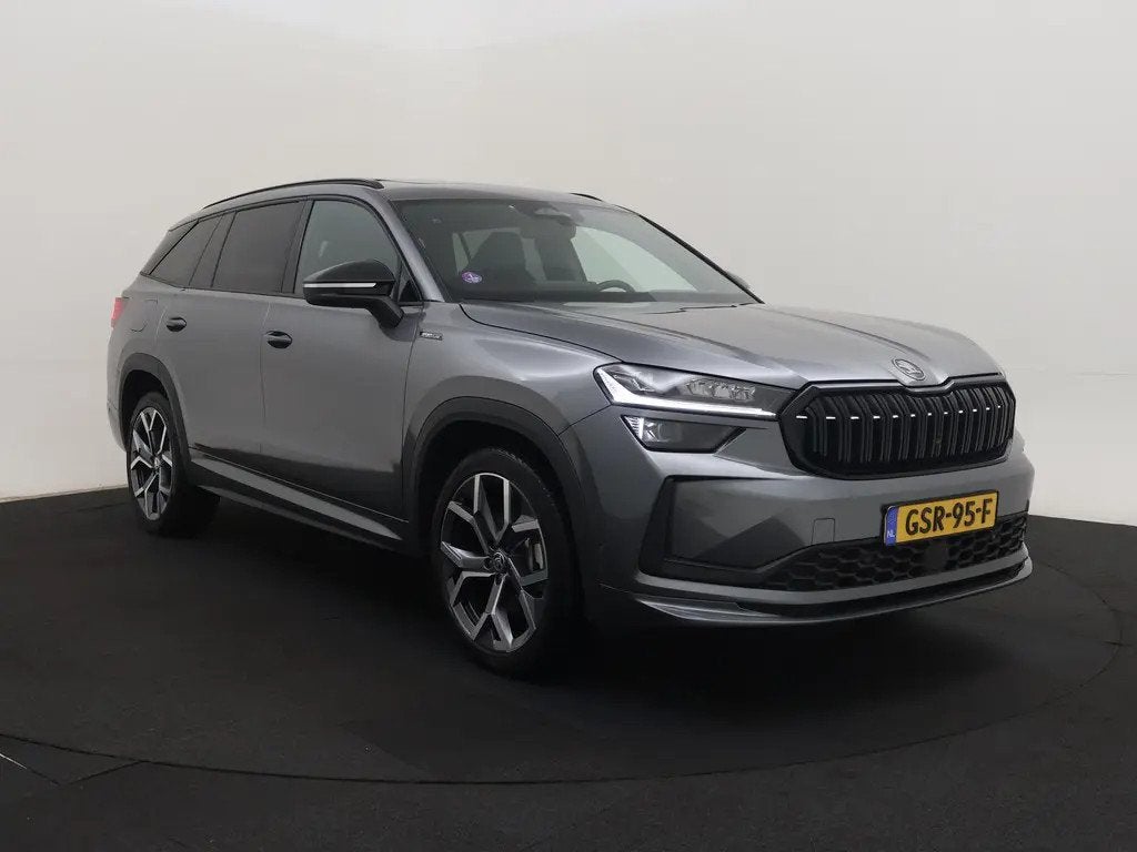 Skoda Kodiaq 1.5 TSI PHEV Sportline Business Panodak | Canto, Auto's, Dealer onderhouden, 4 cilinders, Origineel Nederlands, Bedrijf