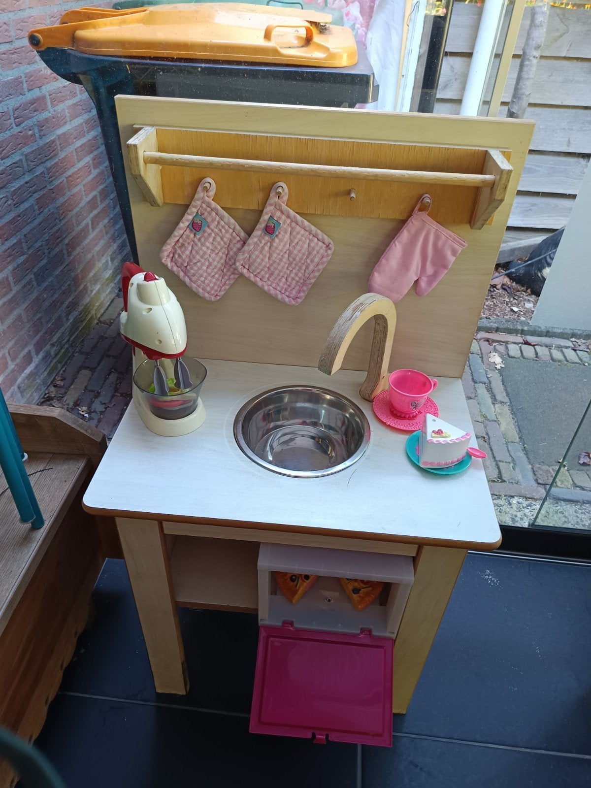 speelkeukentje met spullen, Kinderen en Baby's, Speelgoed | Speelkeukens, Ophalen, Gebruikt