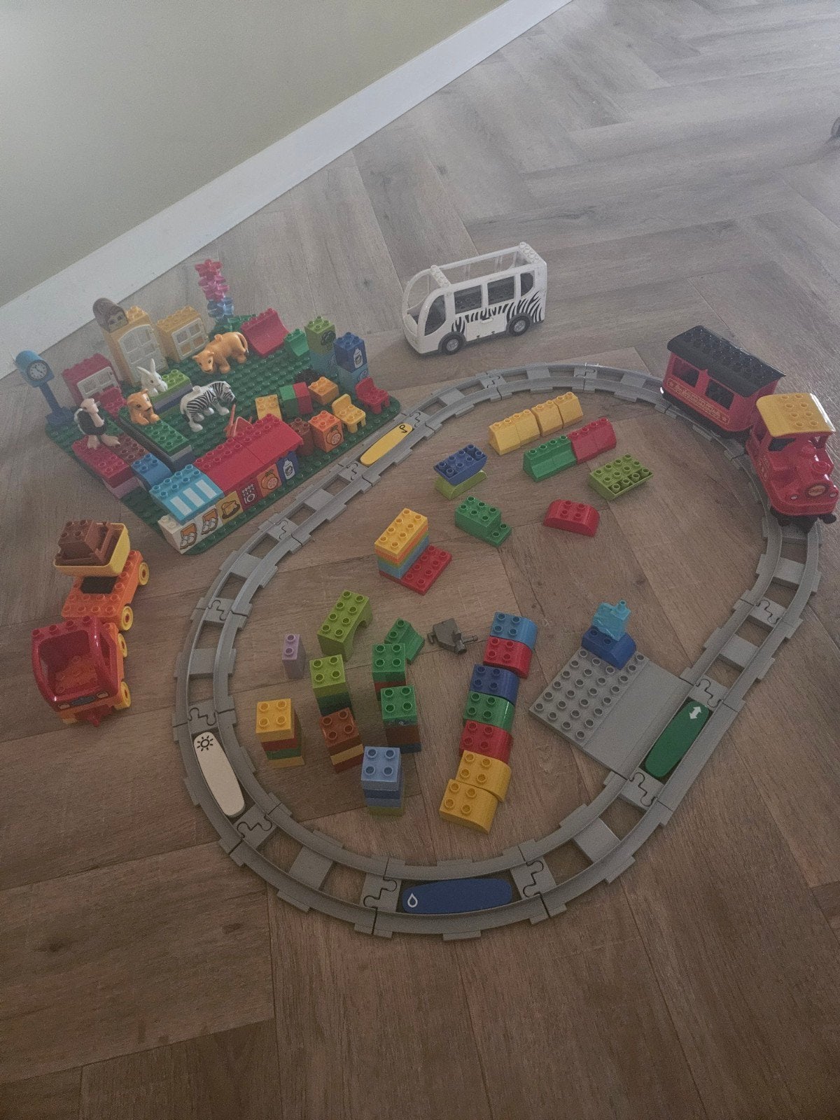Grote Duplo set met trein, dieren en safari bus, Gebruikt, Ophalen of Verzenden, Duplo, Inclusief minifiguren