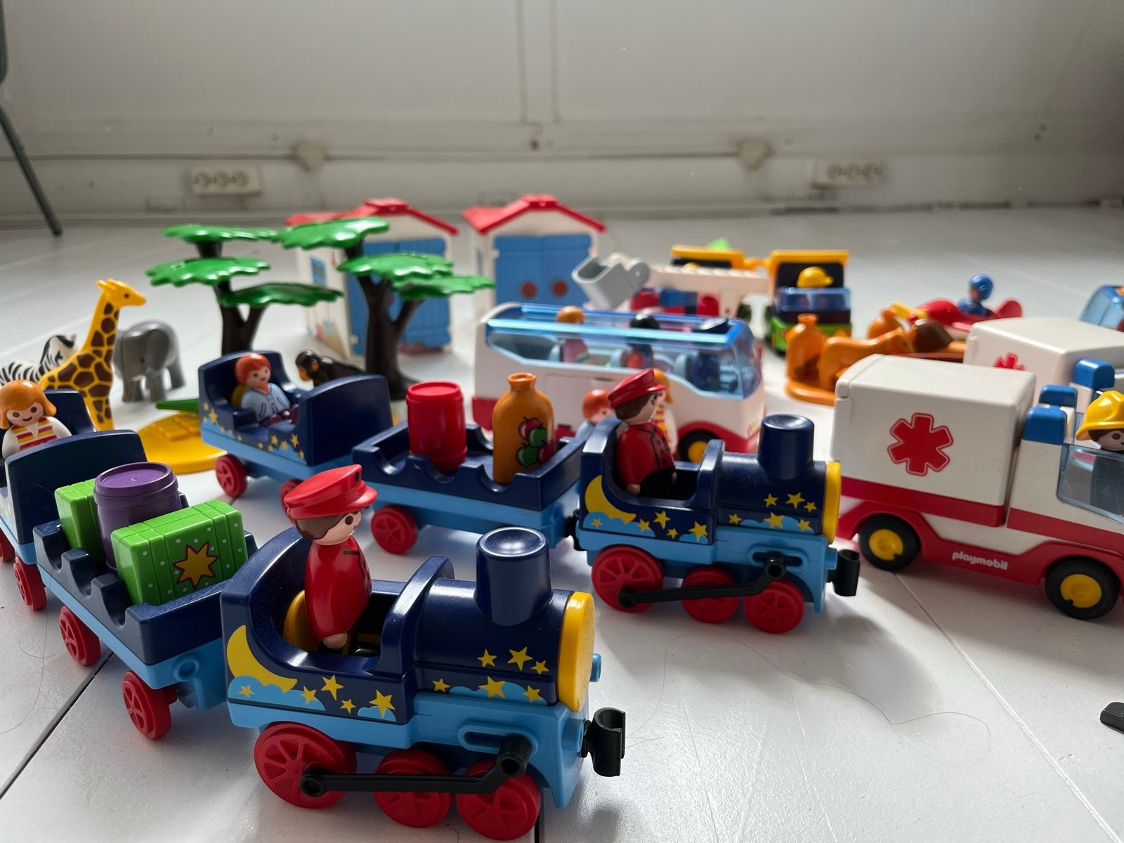Grote set Duplo en Playmobil treinen en voertuigen, Ophalen, Gebruikt, Overige merken