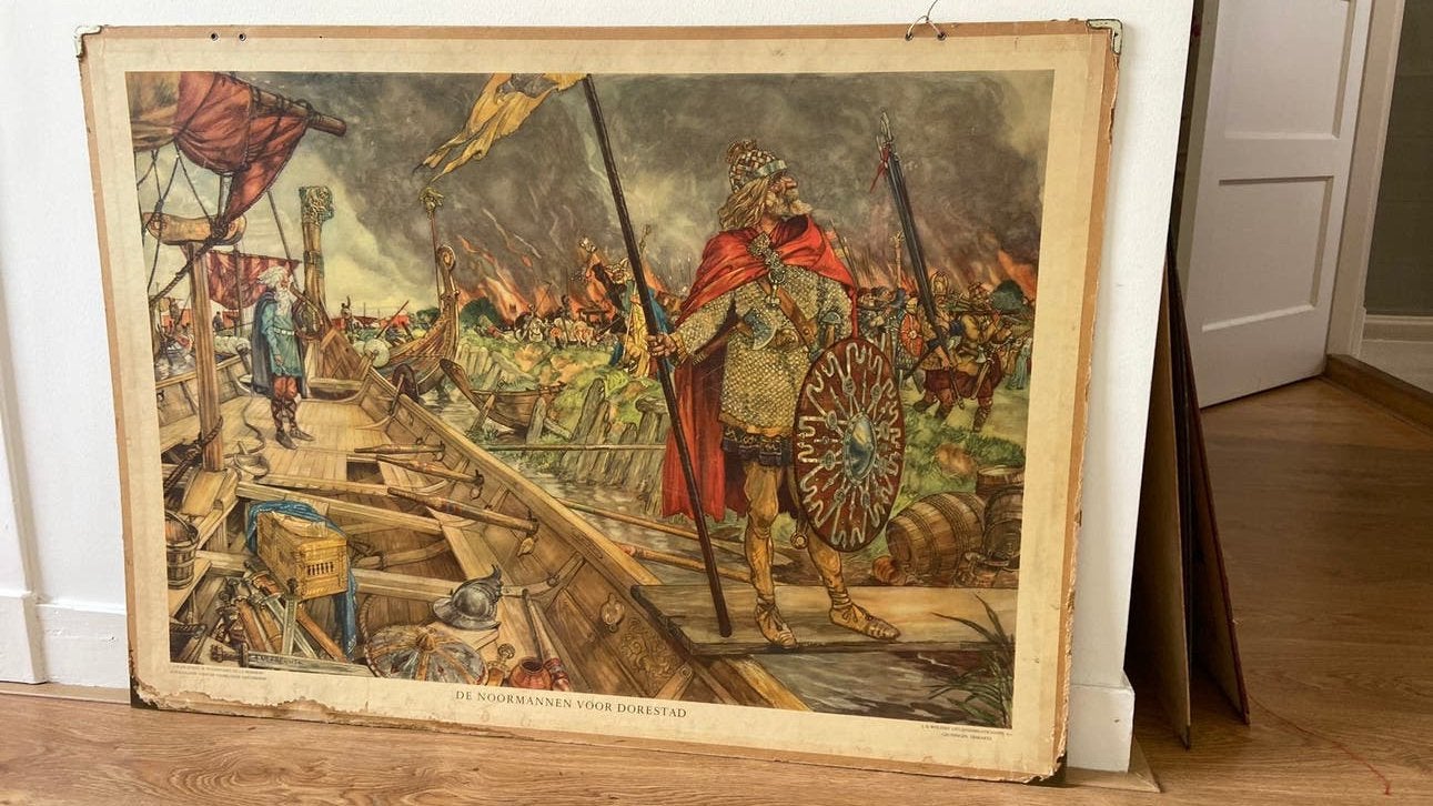 Oude schholplaat De Noormannen voor Dorestad, Antiek en Kunst, Ophalen, Geschiedenis