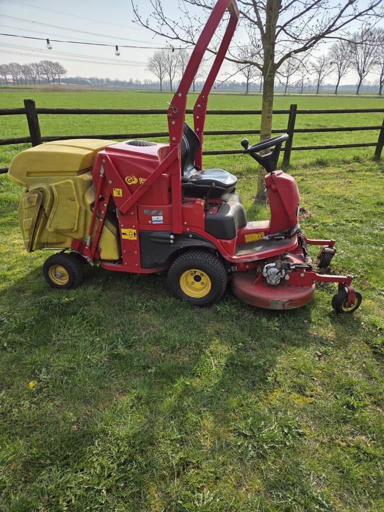 Ferrari Grasmaaier GTS-200, Krachtige Zitmaaier, Ophalen, Cirkelmaaier, Gebruikt, Benzine-grasmaaier