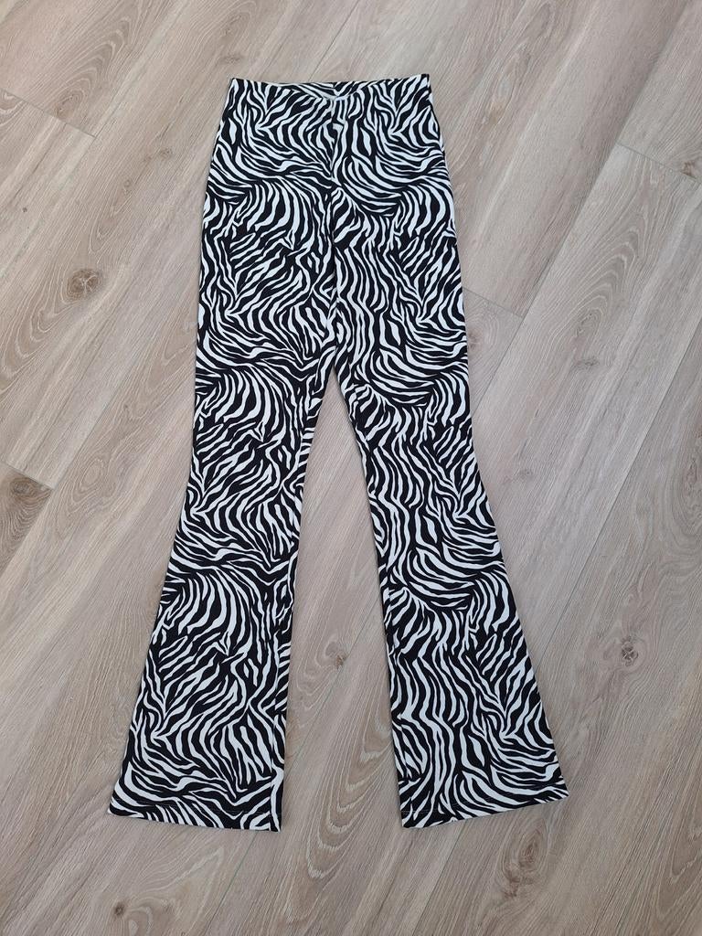 Als NIEUW zwart witte flared print broek Costes - maat S, Zwart, Ophalen of Verzenden, Zo goed als nieuw, Costes