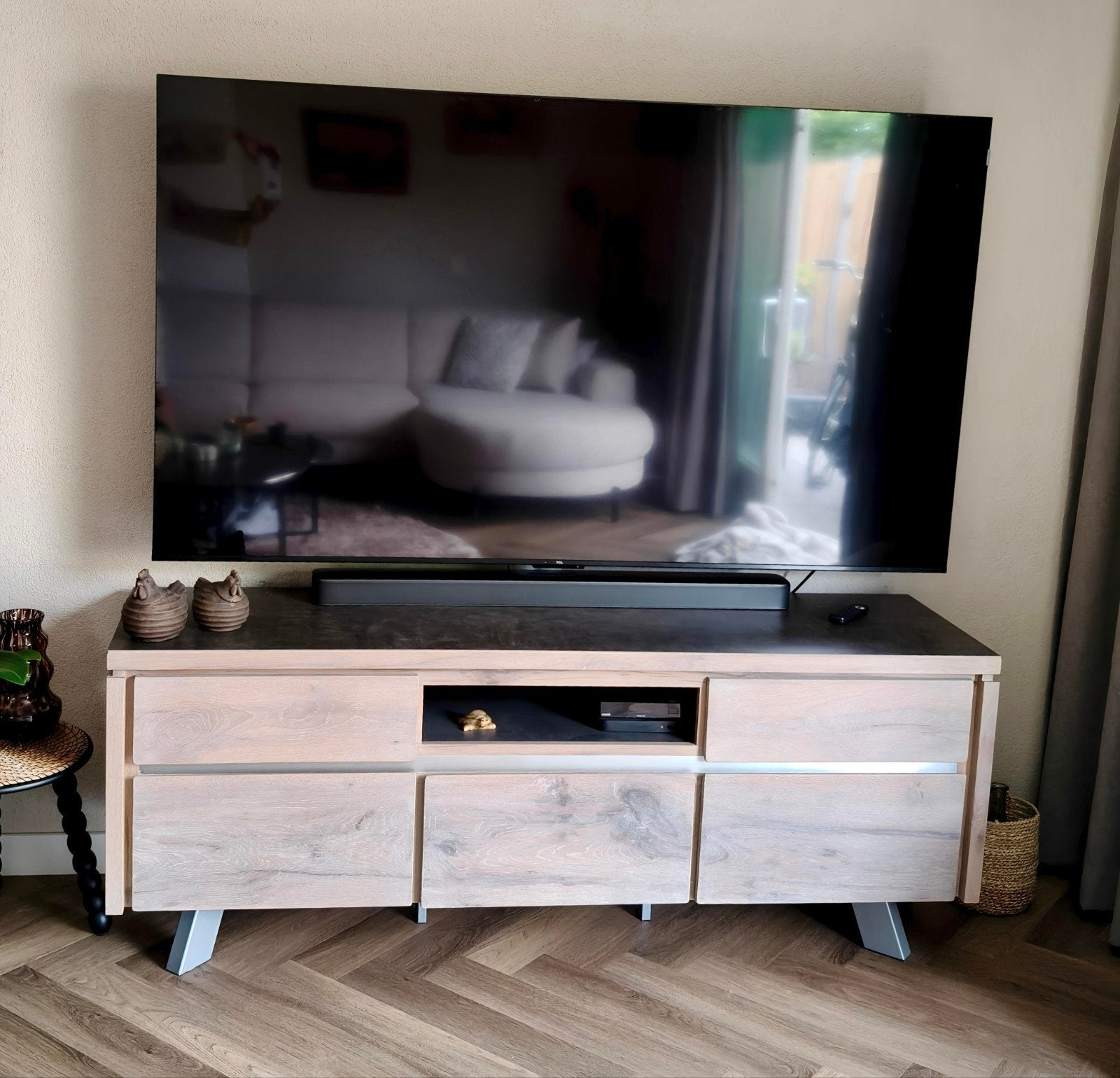 Henders & Hazel TV-kast/dressoir - Betonlook/Grijs, Ophalen, Overige materialen, 150 tot 200 cm, Zo goed als nieuw