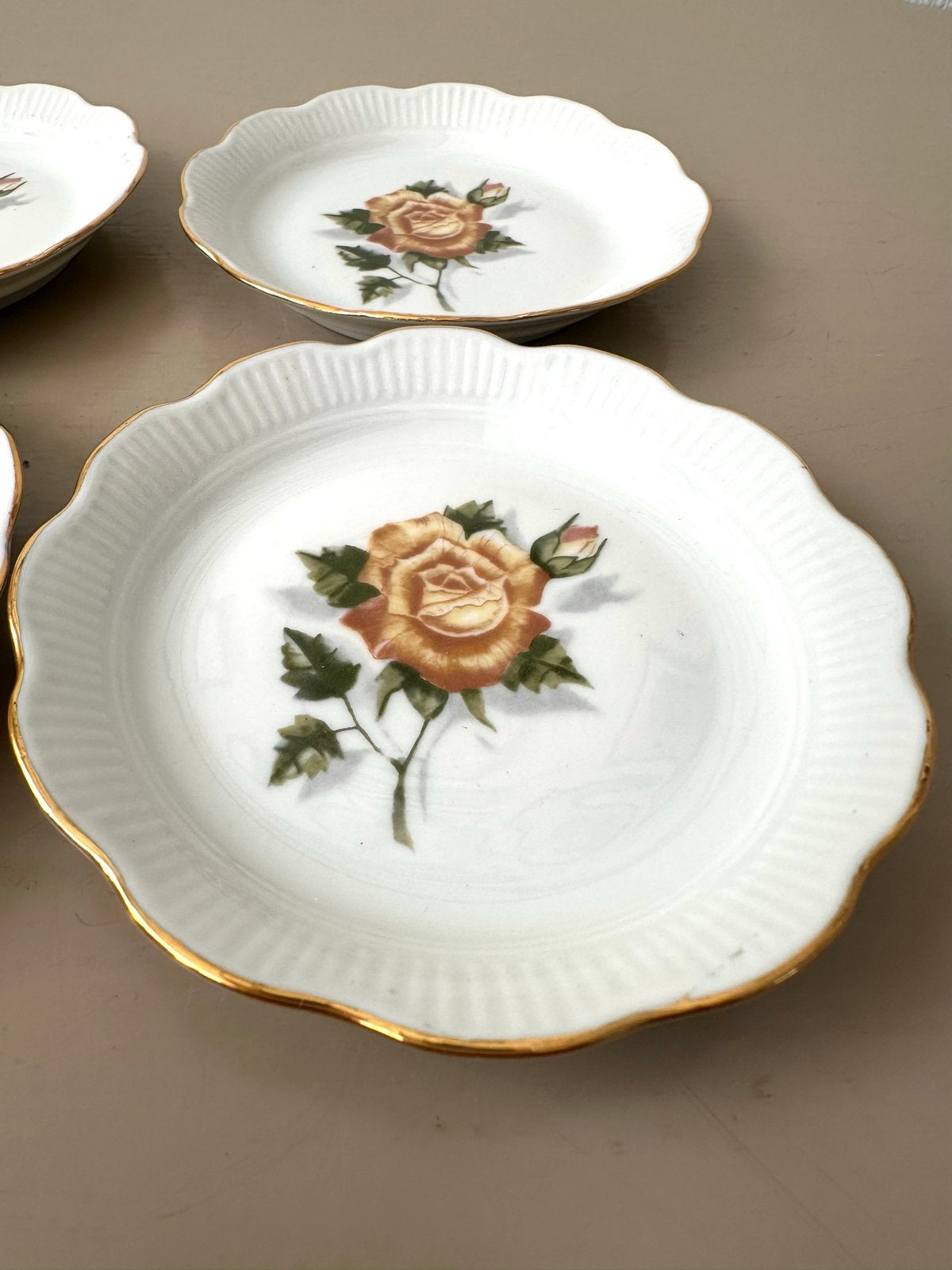 Set van 4 Chodziez schaaltjes met gele rozen, Made in Poland, Ophalen of Verzenden